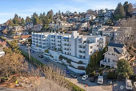13th Avenue West Studio House photo 2